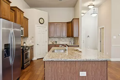 2944 Sicily Way #1202, Lewisville, TX 75067 - Photo 3