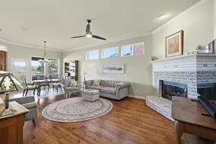 411 Fountain Side Dr, Euless, TX 76039 - Photo 9