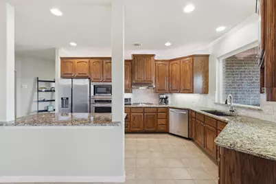 411 Fountain Side Drive, Euless, TX 76039 - Photo 11