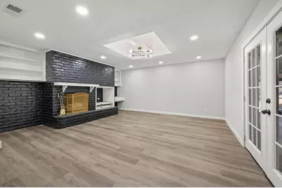 420 Twin Creek Drive, Hurst, TX 76053 - Photo 7