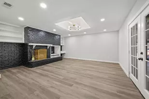 420 Twin Creek Dr, Hurst, TX 76053 - Photo 7