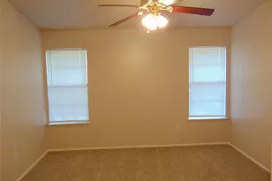 9611 Walnut St, Dallas, TX 75243 - Photo 11