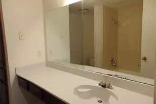 9611 Walnut St, Dallas, TX 75243 - Photo 15