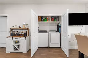 2303 Starks Ave, Dallas, TX 75215 - Photo 9