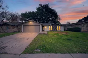 2511 Mardell Dr, Arlington, TX 76016 - Photo 3