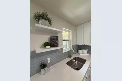 3129 Sondra Drive #203, Fort Worth, TX 76107 - Photo 5