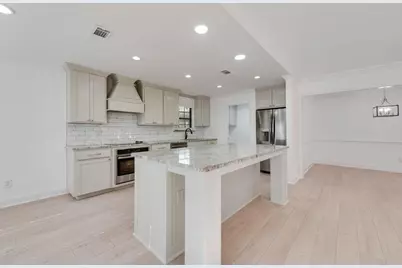 903 Elmwood Court, Euless, TX 76039 - Photo 11