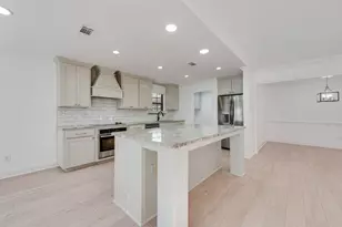 903 Elmwood Ct, Euless, TX 76039 - Photo 11