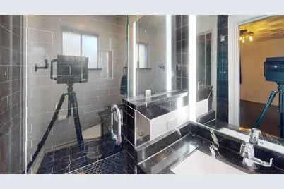 3535 Creek View Drive, Dallas, TX 75233 - Photo 17