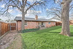 3124 Spring Lake Dr, Bedford, TX 76021 - Photo 35