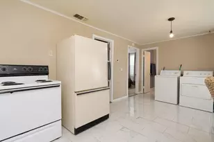 1341 Hickory St, Abilene, TX 79601 - Photo 11