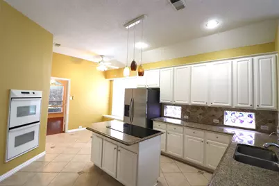 9433 Western Trail, Irving, TX 75063 - Photo 3