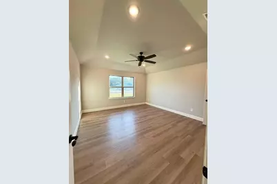 1015 Bluestem, Brock, TX 76087 - Photo 5