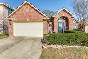 716 Fox Run Trail, Saginaw, TX 76179 - Photo 3