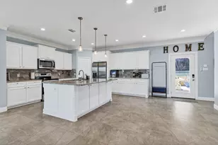 721 Rock Harbor Ct, Granbury, TX 76048 - Photo 13