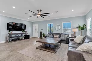 721 Rock Harbor Ct, Granbury, TX 76048 - Photo 11