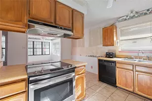 3404 S Carolina Dr, Sherman, TX 75090 - Photo 9