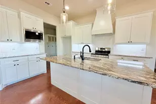 1017 Sabrina Ct, Weatherford, TX 76085 - Photo 7