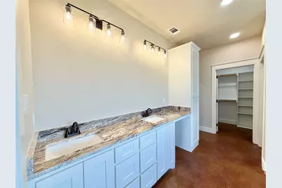 1017 Sabrina Court, Weatherford, TX 76085 - Photo 13