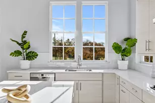 4613 Greenborough Ln, Dallas, TX 75219 - Photo 5