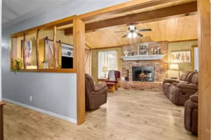 2608 Royal Ln, Granbury, TX 76049 - Photo 11