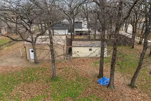 2608 Royal Ln, Granbury, TX 76049 - Photo 7