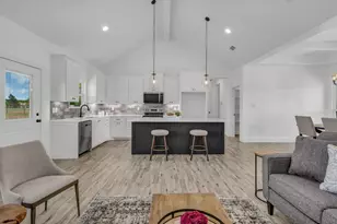 2001 Collin St, Weatherford, TX 76085 - Photo 11