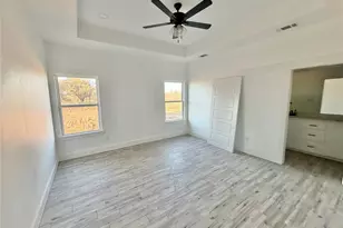 2001 Collin St, Weatherford, TX 76085 - Photo 17