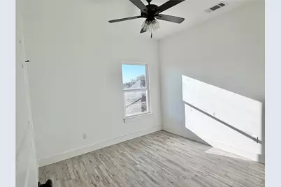 2001 Collin Street, Weatherford, TX 76085 - Photo 21