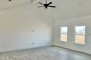 2001 Collin St, Weatherford, TX 76085 - Photo 9