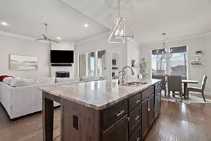 405 Venadito Dr, Godley, TX 76044 - Photo 13