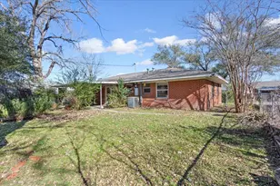 106 S Barbara St, Lacy Lakeview, TX 76705 - Photo 23