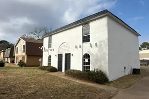 1907 Nolen Ct, Arlington, TX 76012 - Photo 3