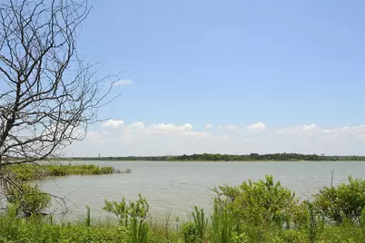 575 Doe Creek Road, Little Elm, TX 75068 - Photo 7