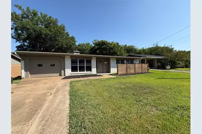 425 W Lamberth Road, Sherman, TX 75092 - Photo 1