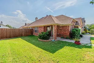 5504 Thornberry Dr, Fort Worth, TX 76137 - Photo 3