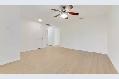 80 E Mountain Creek Drive #19, Grand Prairie, TX 75052 - Photo 11