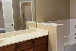 2117 Reflection Bay Dr, Arlington, TX 76013 - Photo 11