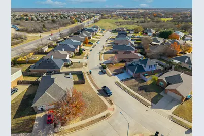 12212 Stillglen Trail, Fort Worth, TX 76028 - Photo 19