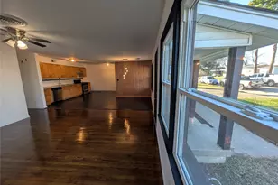 209 Cedar St, Hurst, TX 76053 - Photo 5