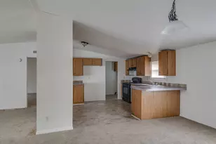 6527 Blue Water Ct, Granbury, TX 76049 - Photo 5