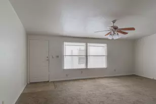 6527 Blue Water Ct, Granbury, TX 76049 - Photo 3