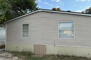 6527 Blue Water Ct, Granbury, TX 76049 - Photo 3