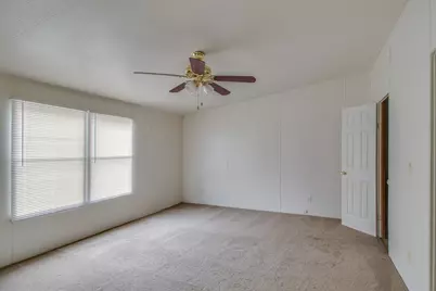 6527 Blue Water Court, Granbury, TX 76049 - Photo 11