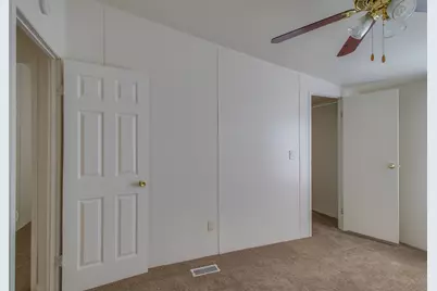 6527 Blue Water Court, Granbury, TX 76049 - Photo 15