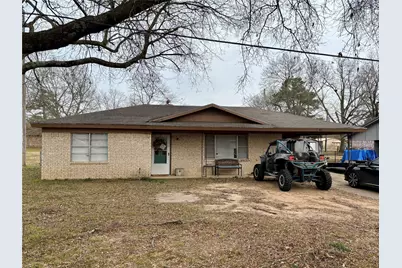 135 1st Street SE, Detroit, TX 75436 - Photo 1