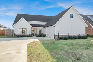 1825 Meadowview, Canton, TX 75103 - Photo 3