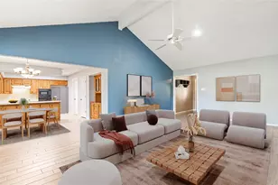 476 Meadowhill Dr, Benbrook, TX 76126 - Photo 5