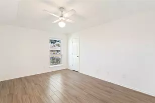 476 Meadowhill Dr, Benbrook, TX 76126 - Photo 7