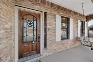 3010 Greenway Dr, Burleson, TX 76028 - Photo 3